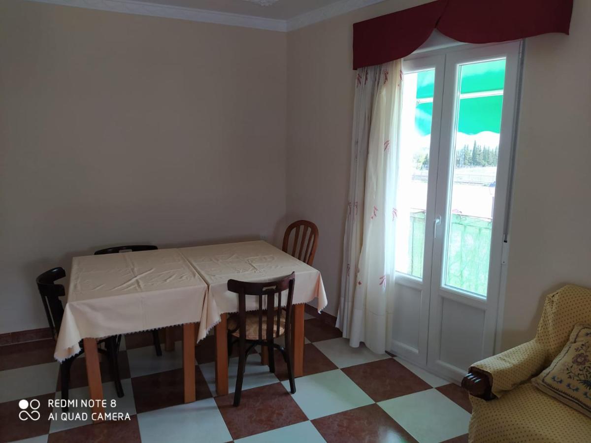 La Casa Del Montero Leilighet El Pedroso Eksteriør bilde